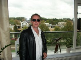 Robert Moye (Robi12), Gouda, gumbaden
