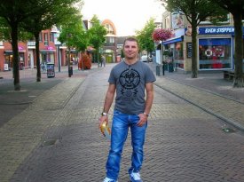 Tomasz es (tomaswu), eindhoven, wroclaw