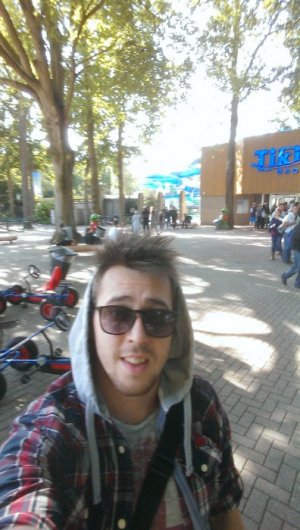 Jakub  (Toffik), Den Haag, Brody