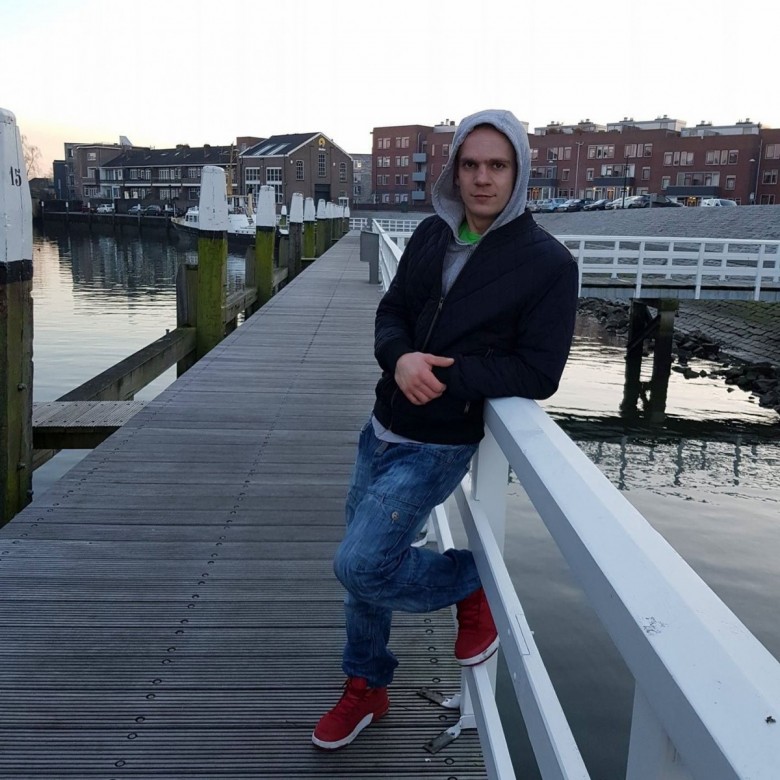 Rafal Potepa (RafalPotepa), Dordrecht, Stalowa wola