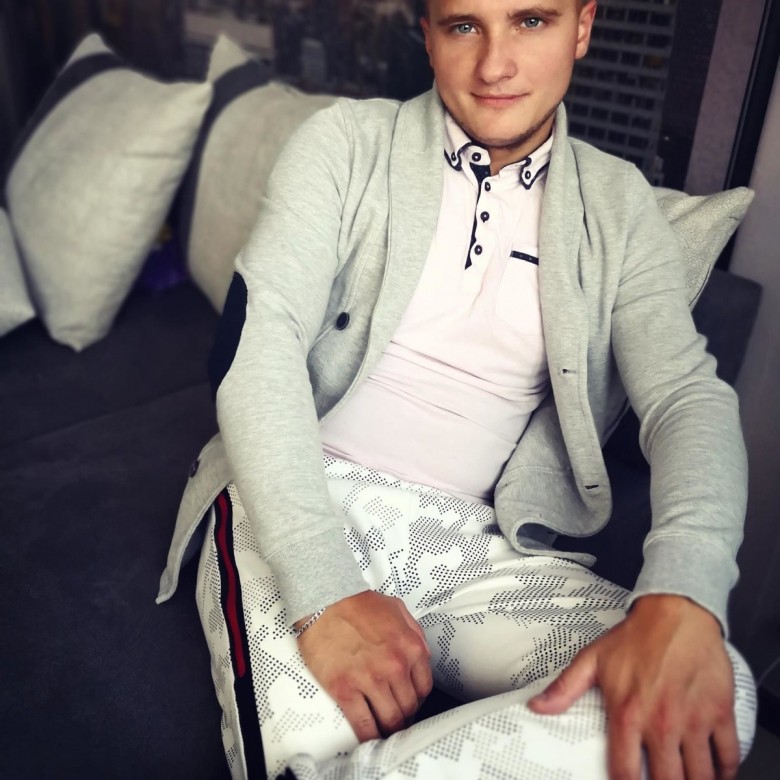 Nicolas Shymi (Nicolas1990), Naaldwijk, Warszawa