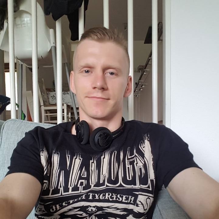 Dawid Waliczek (DawidWaliczek)