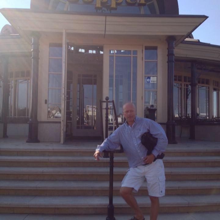 Tomek tomas  (Tomek tomas), The Hague