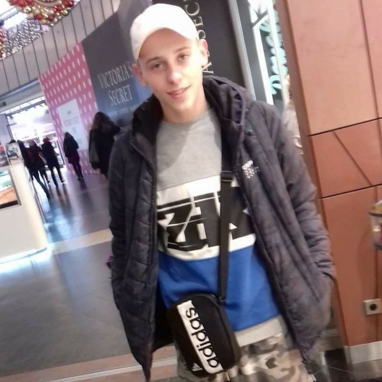 Piotr Sz (PiotrSzsz)
