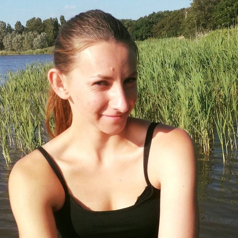 Paulina Chrzan (PaulinaChrzan), Warmond, Przewrotne
