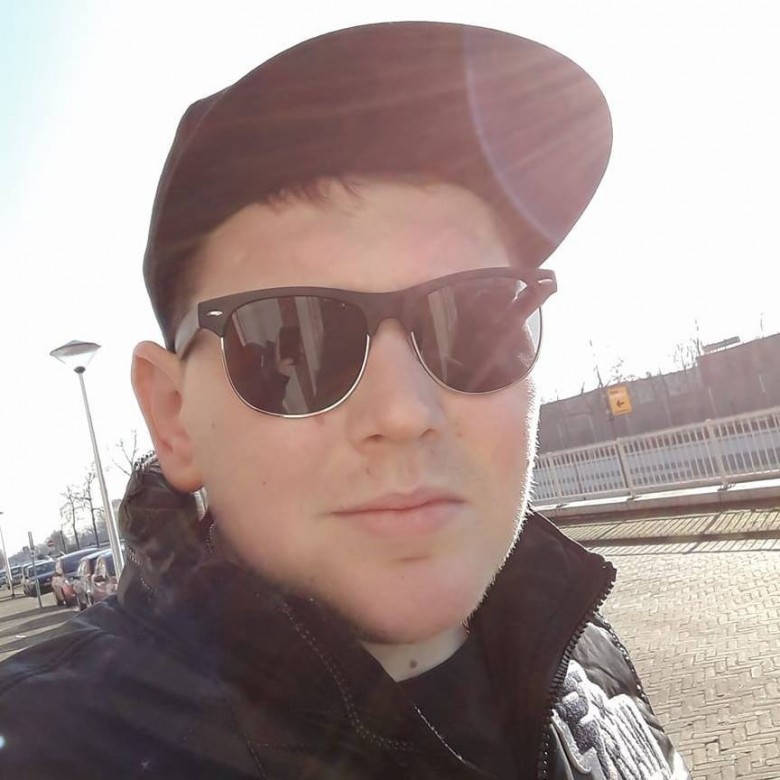 Adriaan NL (Adrian00155), Helmond, Lisiecice