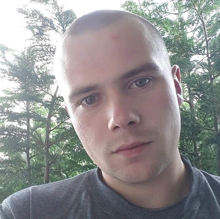 danielqw12345 (danielqw12345 )