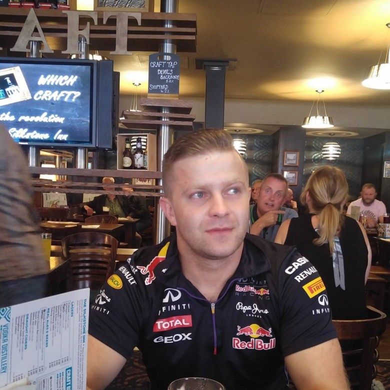 Szymon Stachowicz (SzymonStachowicz), Eindhoven, Noord-Brabant, Mielec