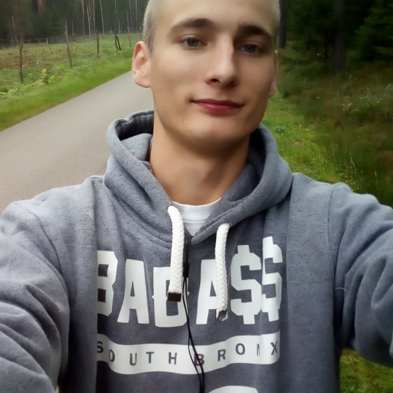 Daniel daniel (Danieldlz), vlaardingen , Pisz