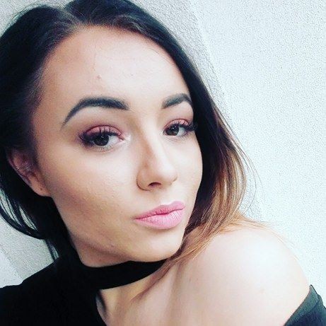 Karolina Dec (KarolinaDec)
