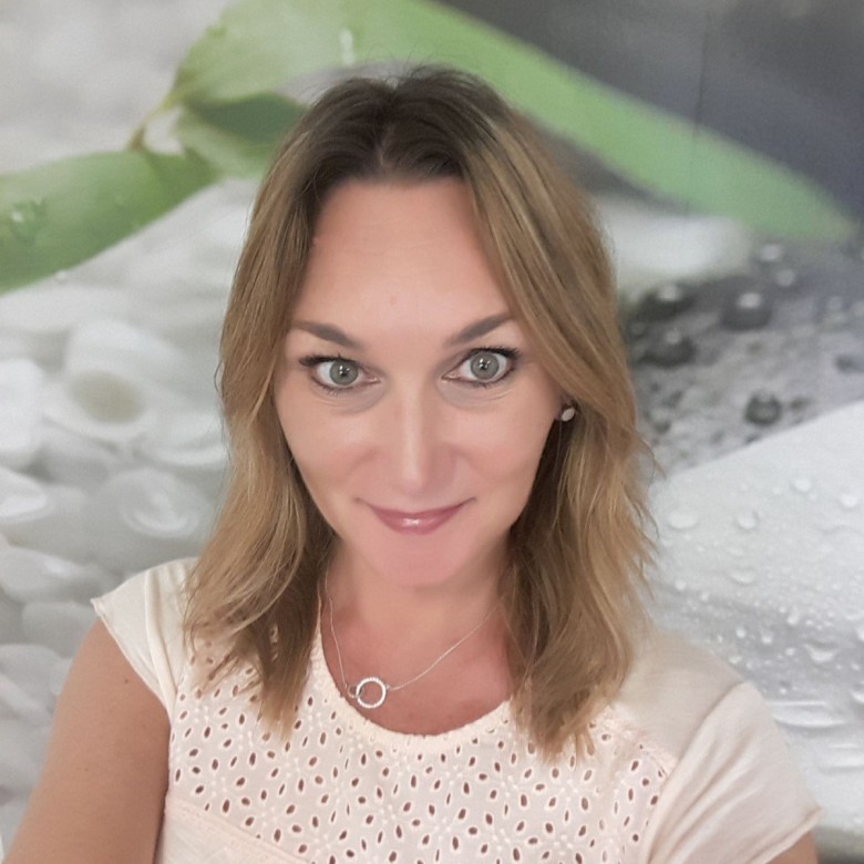 Anna Gollasch (AnnaGollasch)