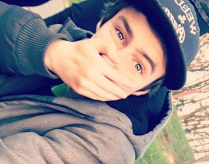 Damians99  (Damians99)