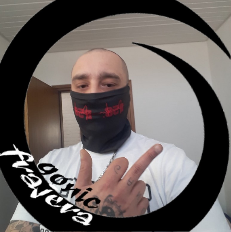 Ja młody dla niej  (Ja młody dla niej), Chojnice