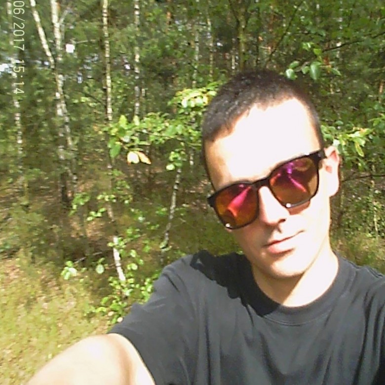 Krystian Michalczyk (Krystian1984), Haga, Niewiadów