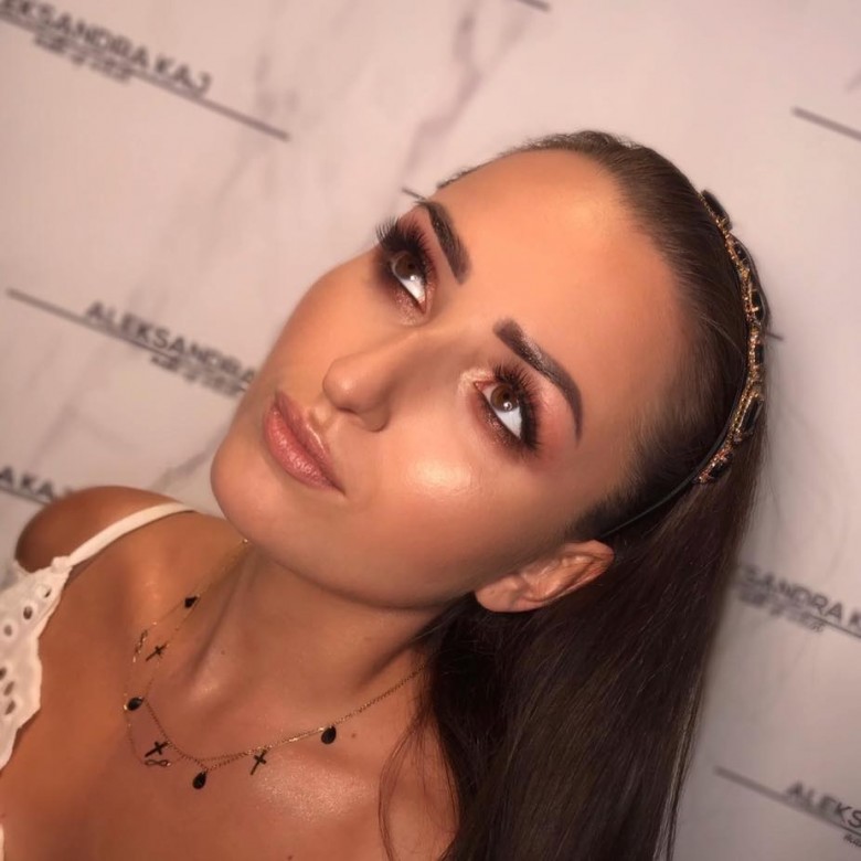 Paula Radzikowska (PaulaRadzikowska)