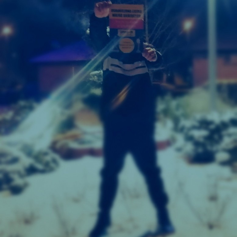 Majqu Ene (MajquEne), Police gmina