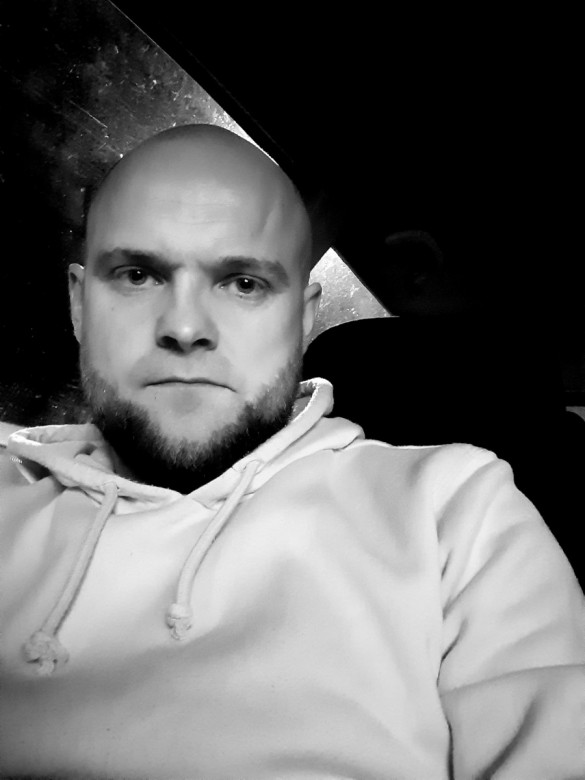 Lukasz8800  (Lukasz8800)