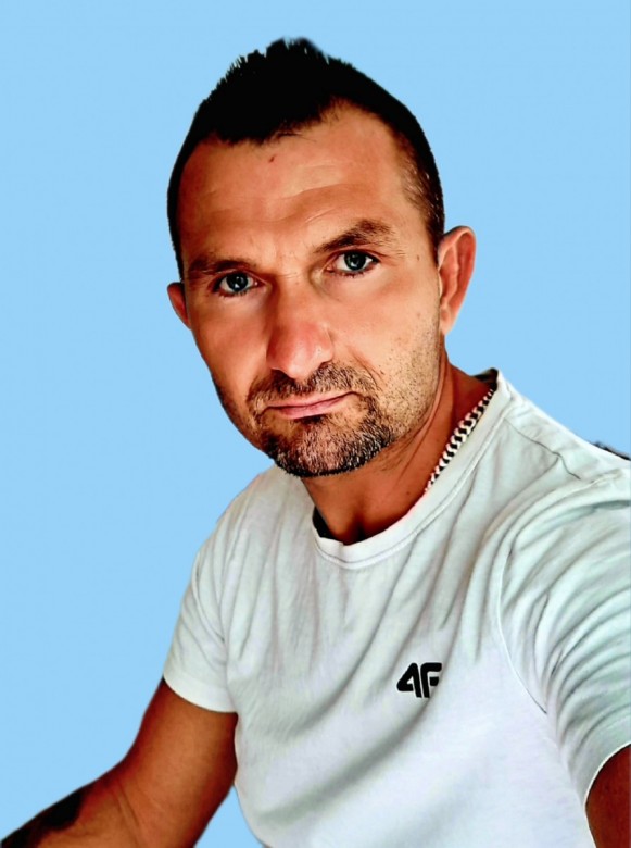 koramic10 (koramic10 )