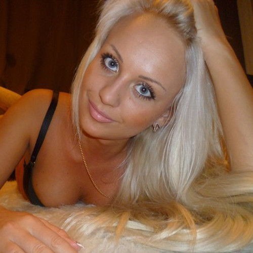 Blondiiii (Blondiiii )
