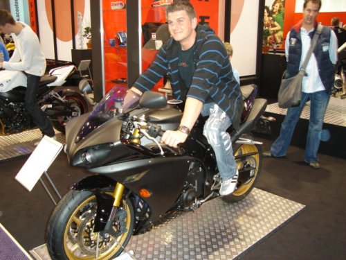 R1