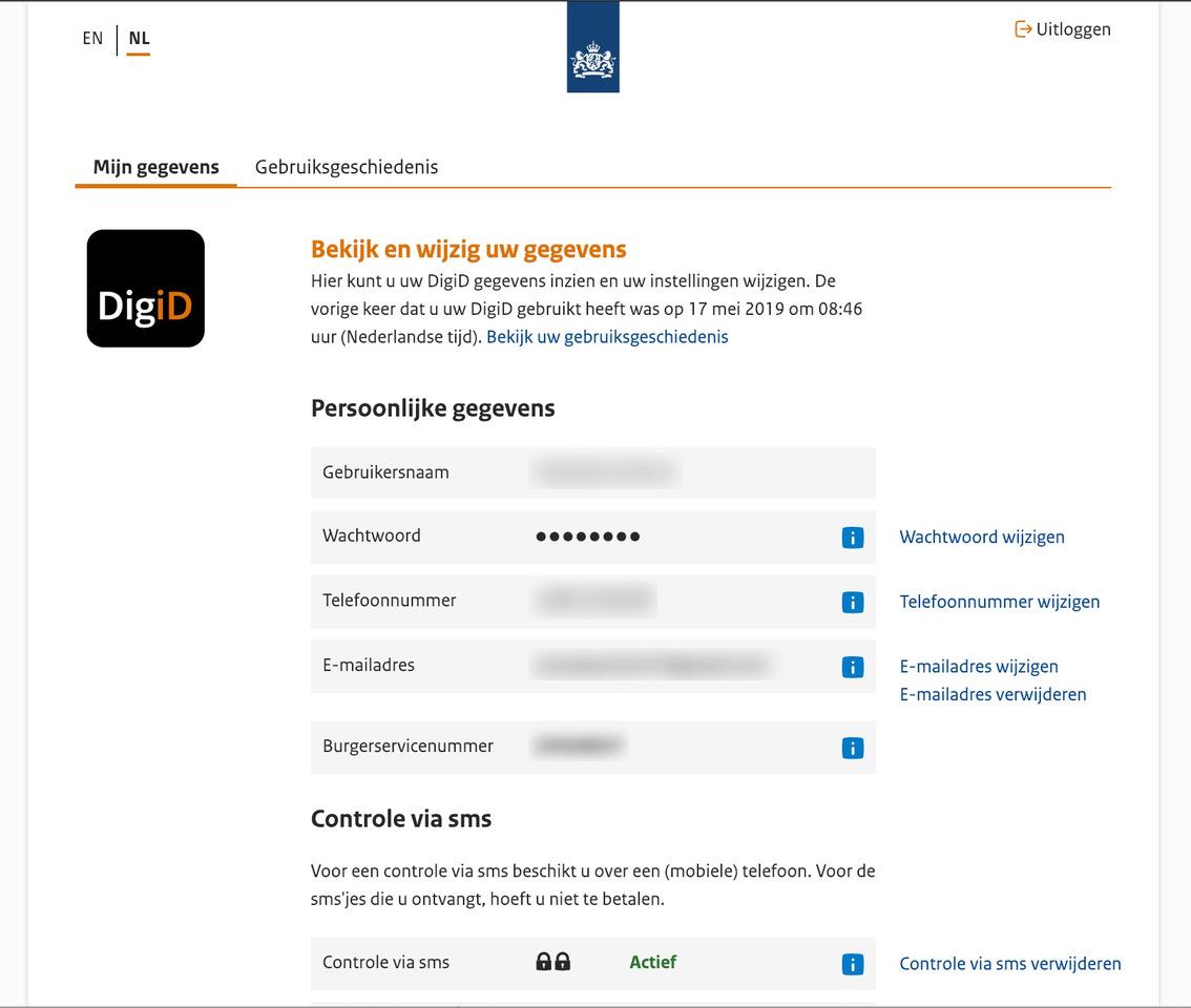 Logowanie powiodło się. Na screenie widoczny jest ekran danych osobowych i ustawień