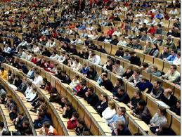 Co ma powstrzymać nieletnich studentów przed spożywaniem alkoholu? 