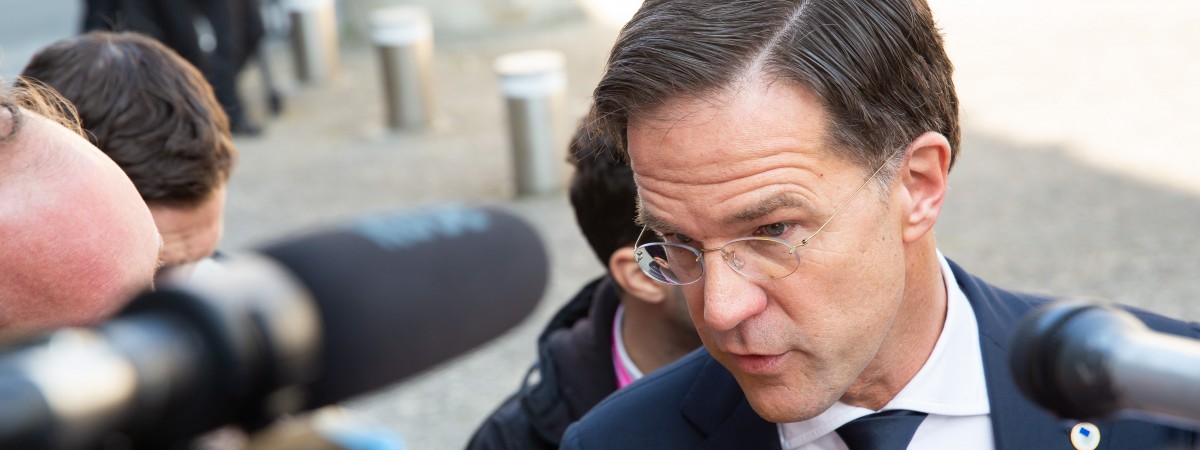 Zmagania rządu z luką finansową. Rutte: ,,następny budżet będzie zawierał podwyżki podatków”