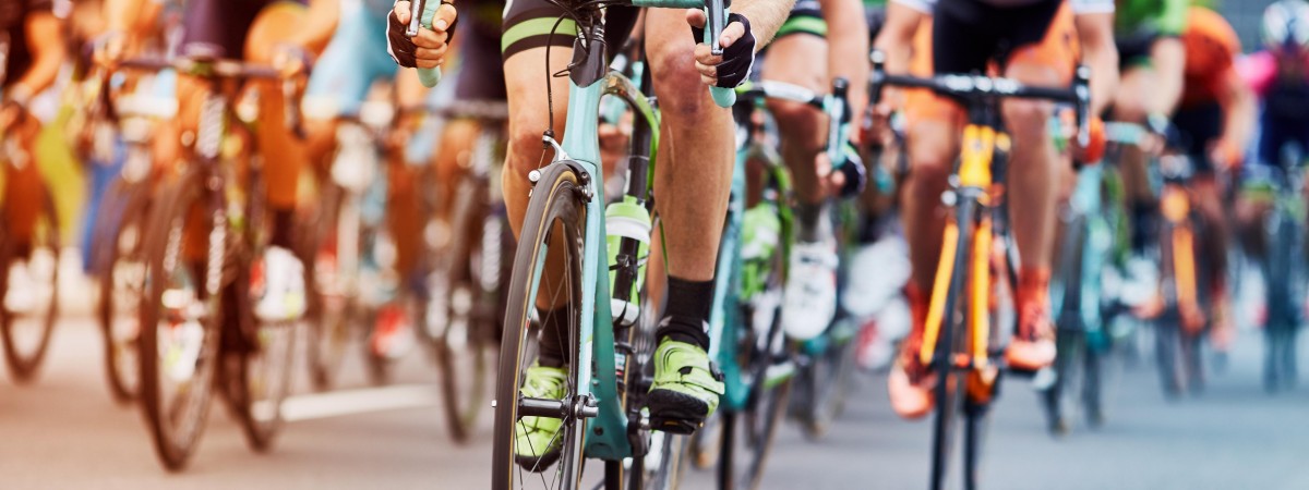 Niebezpieczny wypadek na mecie Tour de Pologne. Reprezentant Niderlandów poszkodowany [WIDEO]