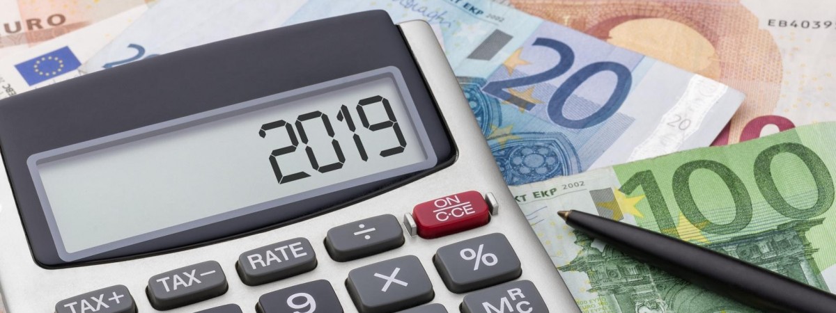 Droższe papierosy, dłuższy urlop ojcowski. Co jeszcze przyniesie nowy rok w Holandii?