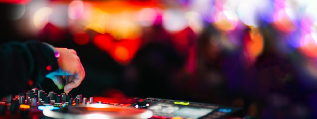 Organizatorzy festiwali i koncertów pozywają rząd. Powodem niezapowiedziany powrót restrykcji
