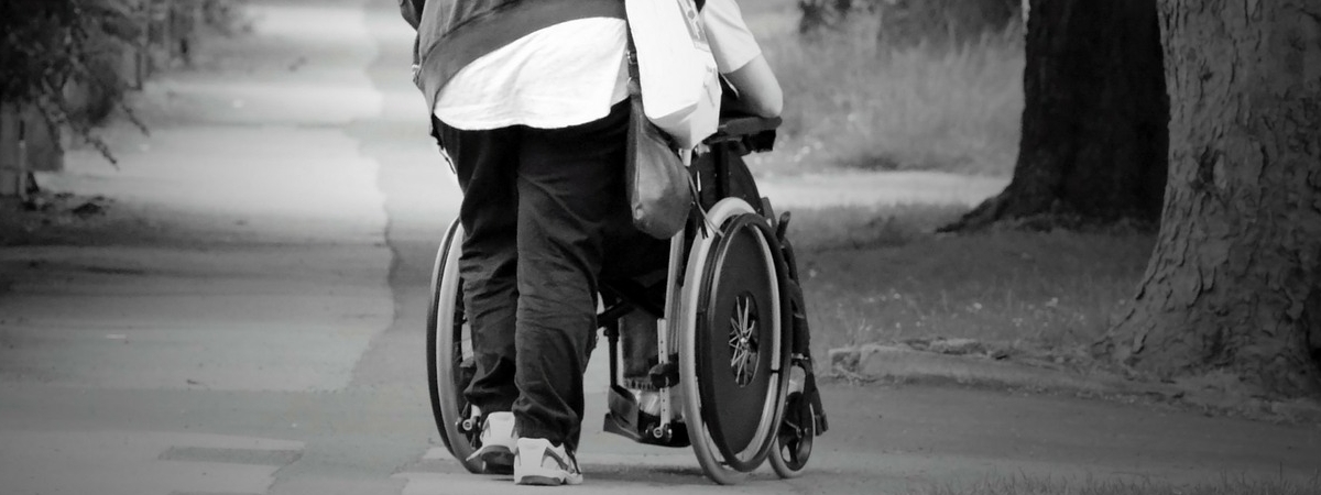Osoby niepełnosprawne, kobiety w ciąży – łączy ich… dyskryminacja