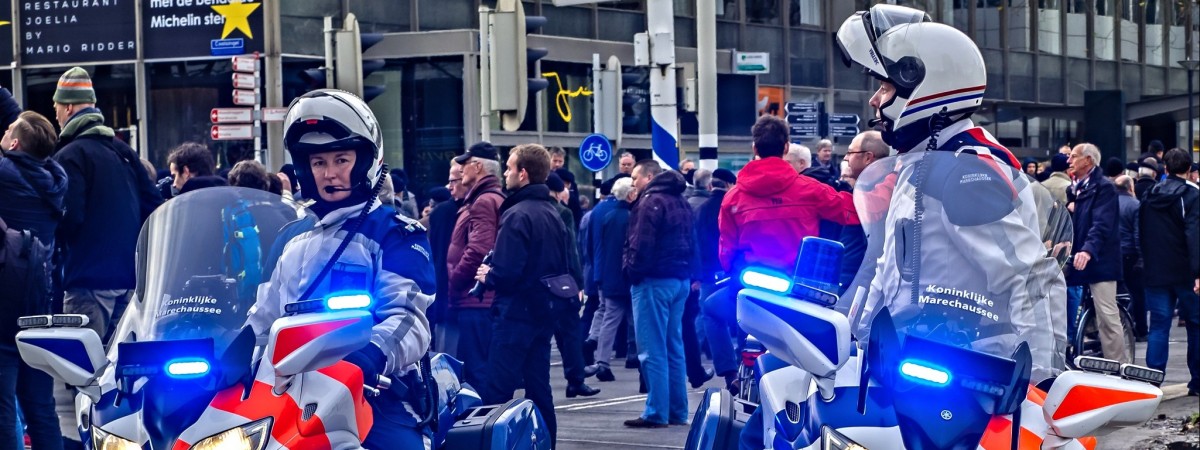 Nowy sposób na walkę z przestępczością: nagrody pieniężne za zgłoszenie nielegalnej broni 