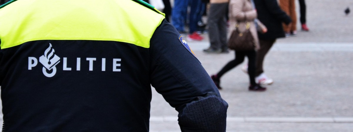 Holenderscy policjanci z zakazem noszenia symboli religijnych. Dotyczy to ,,neutralności munduru”