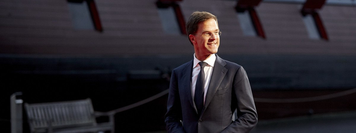 Rutte tłumaczy się z wprowadzenia częściowego lockdownu. Potrzebny jest ,,krótki, ostry szok” dla państwa 