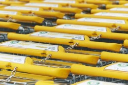 Lider pośród holenderskich supermarketów.