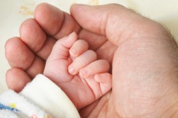 Niemal połowa dzieci w Holandii urodziła się poza związkiem małżeńskim.