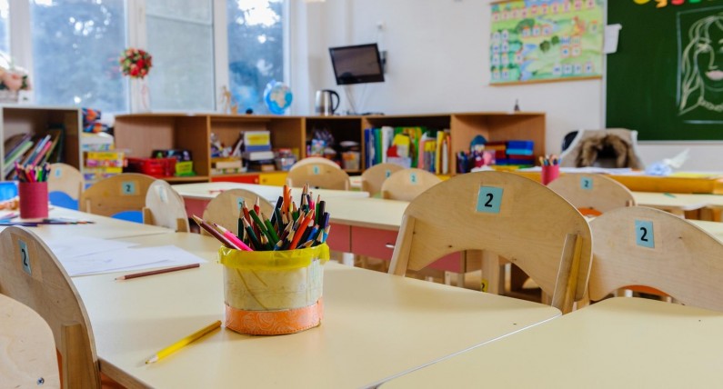Ponad 100 placówek nie przyjmuje nieszczepionych dzieci. To jednak niezgodne z prawem
