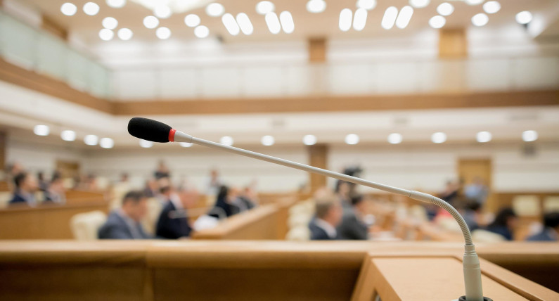 Pracujesz w Holandii? Te zmiany od 2027 roku wpłyną na twoją wypłatę i rachunki