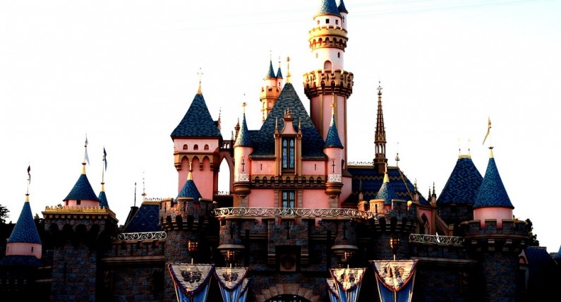 Disneyland jest bliżej, niż sądzimy – nowy pociąg z Amsterdamu i Rotterdamu