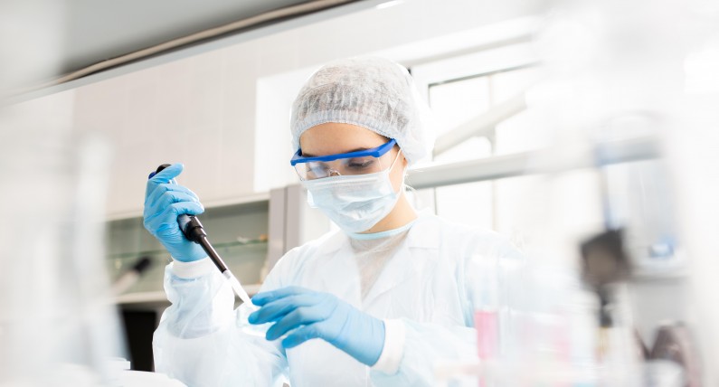 Laboratorium w Groningen: koronawirus dostaje się do organizmu za pomocą komórek w nosie 