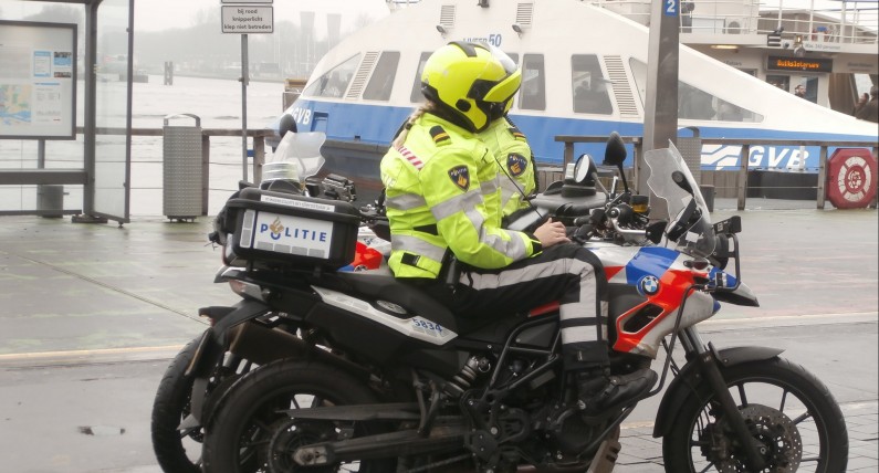 Rząd poparł projekt wyposażenia funkcjonariuszy policji w paralizatory