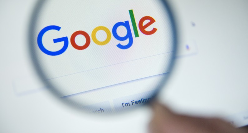 Najpopularniejsze wyszukiwania w Google w 2021 roku. Czym interesowali się mieszkańcy Polski i Niderlandów? 