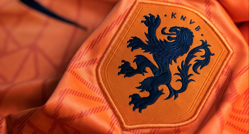 Niderlandzkie media komentują mecz reprezentacji z Czechami. Uważają, że doszło do oszustwa