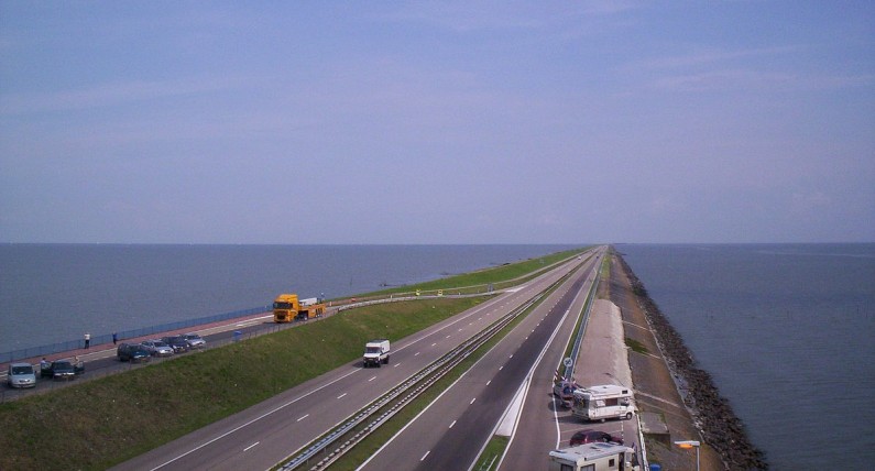 Afsluitdijk: niderlandzka zapora wodna, która zapiera dech w piersiach