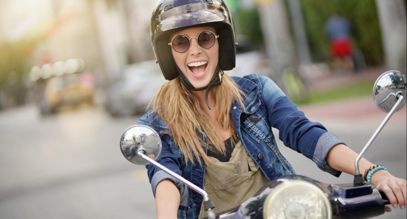Z Holandii do Polski na starym motorowerze. Komu uda się dotrzeć do mety? 