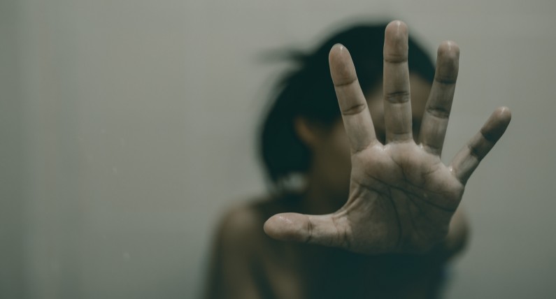 Ostrzejsze kary za seks bez wyraźnego pozwolenia. „Brak »nie« to jeszcze nie zgoda”