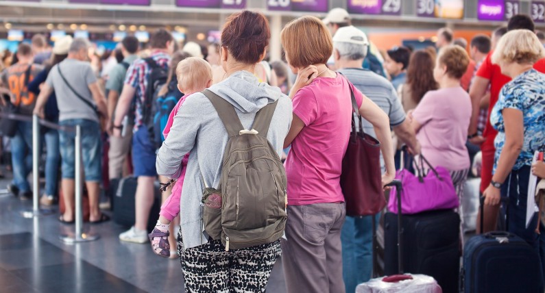 Władze Schiphol z nowym systemem usprawniającym podróż. Pasażerowie będą mogli zarezerwować miejsce w kolejce