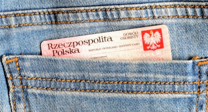 „Nieuwsuur”: Polacy nie muszą się integrować, bo w Holandii mają własną Polskę