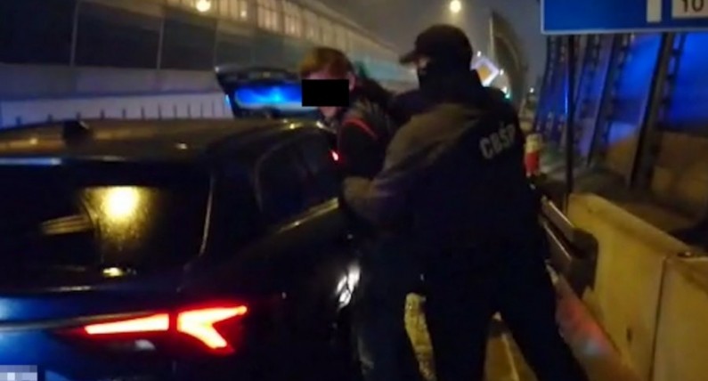 Narkotyki z Holandii w pudełkach po butach. Polacy zatrzymani za przemyt 