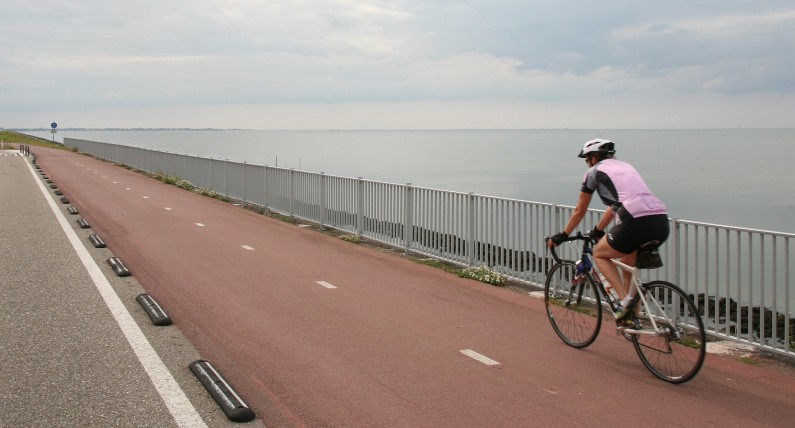 W Niderlandach powstanie najdłuższy most dla rowerzystów w Europie